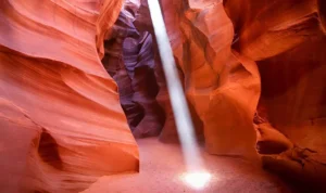 Antelope Canyon 2025 Keajaiban Alam dengan Cahaya Magis_11zon Antelope Canyon 2025: Keajaiban Alam dengan Cahaya Magis