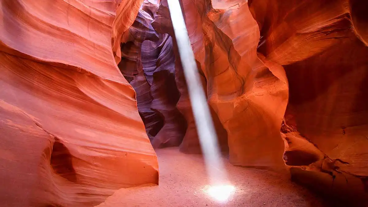 Antelope Canyon 2025: Keajaiban Alam dengan Cahaya Magis