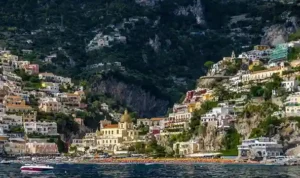 Positano Amalfi Coast , Destinasi Estetik Ikonik Italia yang Kembali Memikat Dunia_11zon Positano Amalfi Coast , Destinasi Estetik Ikonik Italia yang Kembali Memikat Dunia
