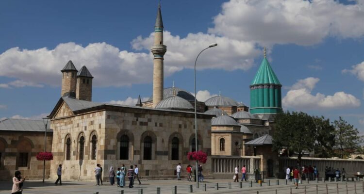 Konya Mevlana Museum Wisata Religi Sufi yang Mendunia dan Sarat Makna Spiritual