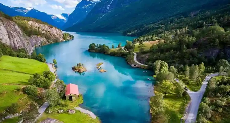Geirangerfjord, Fjord Ikonik Norwegia yang Mendunia di Mata Traveler