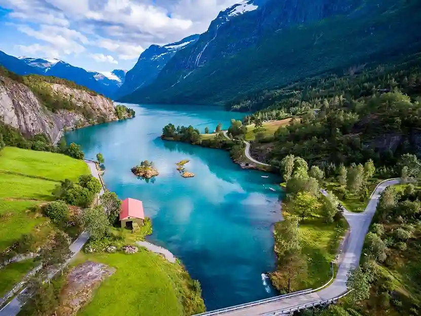 Geirangerfjord, Fjord Ikonik Norwegia yang Mendunia di Mata Traveler