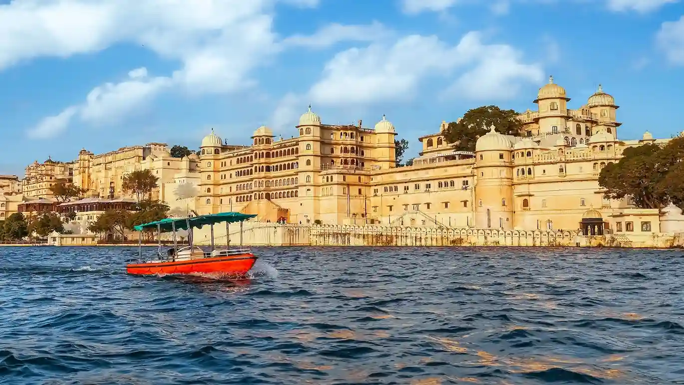 Udaipur Rajasthan, Kota Danau India yang Romantis dan Mendunia