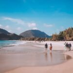Pantai Lampuuk di Aceh, Pesona Pasir Putih dan Ombak Biru di Gerbang Samudra Hindia
