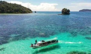 Pulau Kalimantung, Surga Kecil Tapanuli Tengah dengan Laut Biru yang Menenangkan