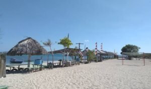 Pantai Tablolong, Pesona Laut Kupang dan Surga Memancing di Ujung Timor